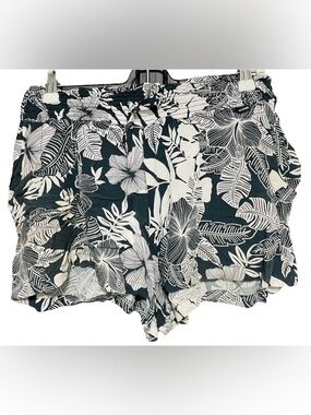 Dakine Hawaiian print shorts size XL black and white pockets comfy women’s